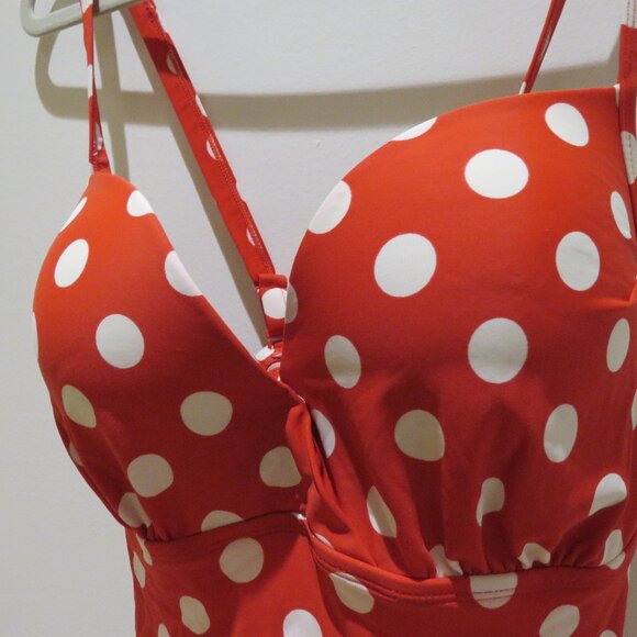TORRID Red Polka Dot Cleavage Enhancer Tankini Swim Top Retro Pinup - Size 2X - Picture 6 of 13